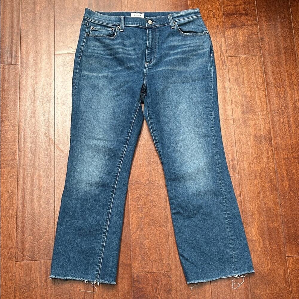 Pistola Classic Cropped Blue Jeans with Raw Hemline, Size 31